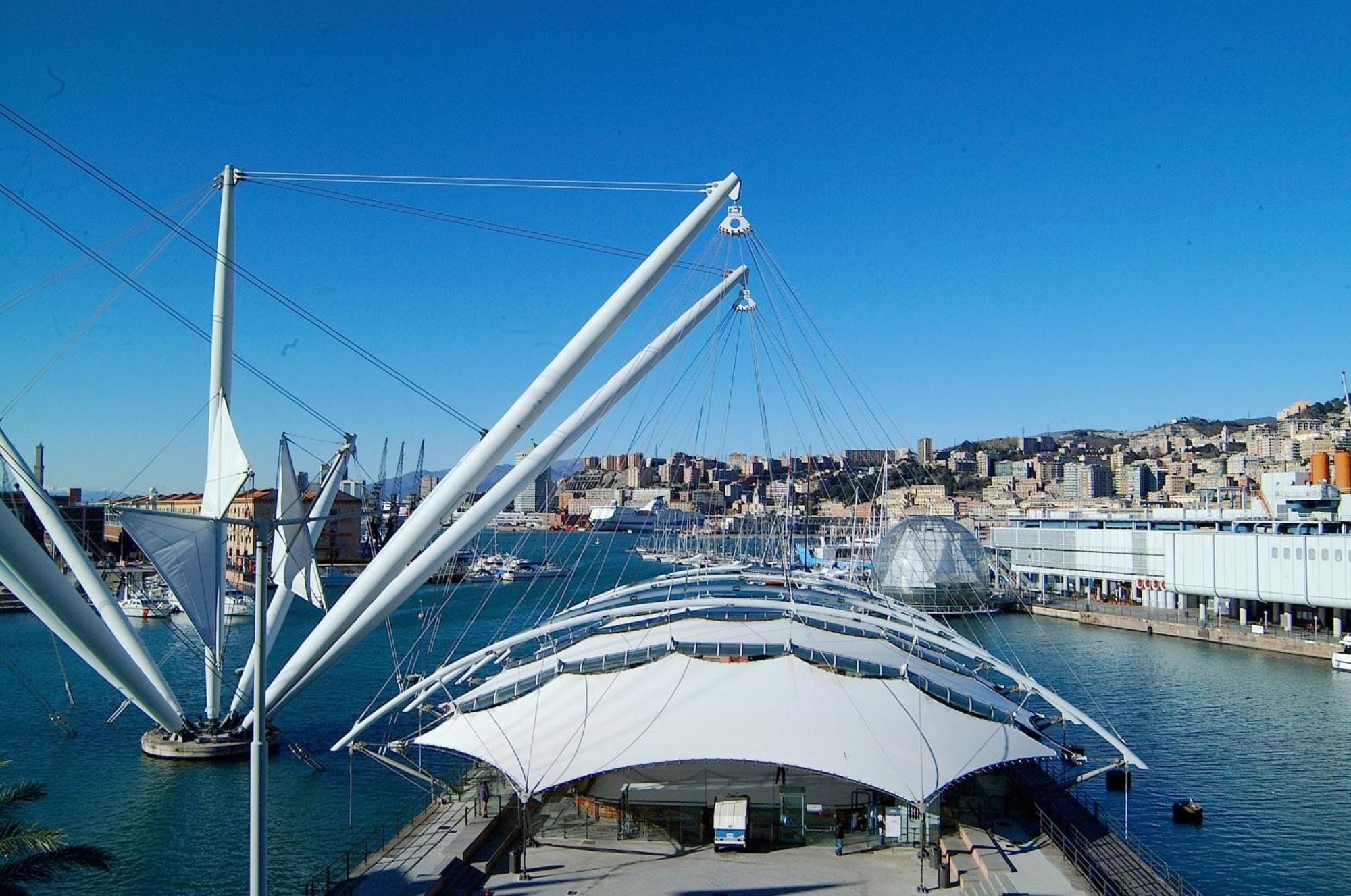 Wow Home 2 - 175 Mq - Posteggio Privato - Davanti Porto Traghetti - Fino A 10 Posti Letto - Balcone Genoa Exterior photo